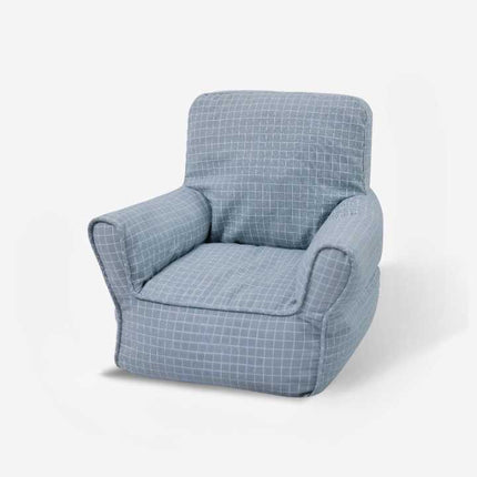 Petit fauteuil pastel pour coin cosy – Ambiance bohème naturelle