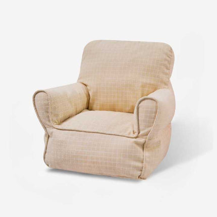 Petit fauteuil pastel pour coin cosy – Ambiance bohème naturelle