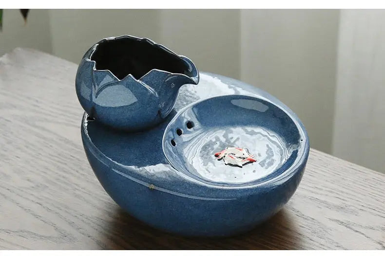 Fontaine Bleue Cascade pour Chat avec Motif Poisson