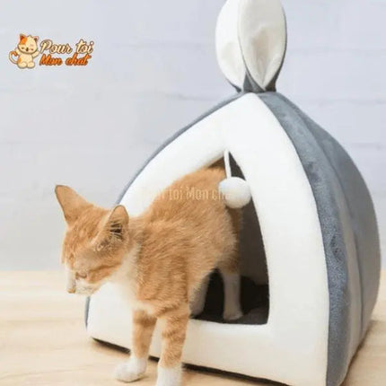 Maisonnette Triangulaire Ludique pour Chat avec Pompon Suspendu