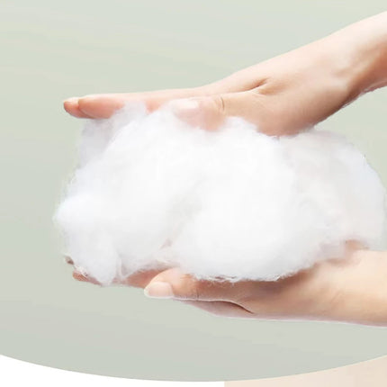 Petit igloo rose pour chat avec pompon suspendu