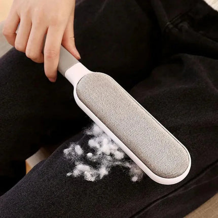 Brosse Nettoyante Pratique avec Système de Collecte Intégré