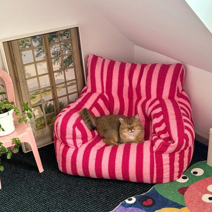 Fauteuil Rayé Noir et Blanc pour Chat Urbain | Modèle Douillet