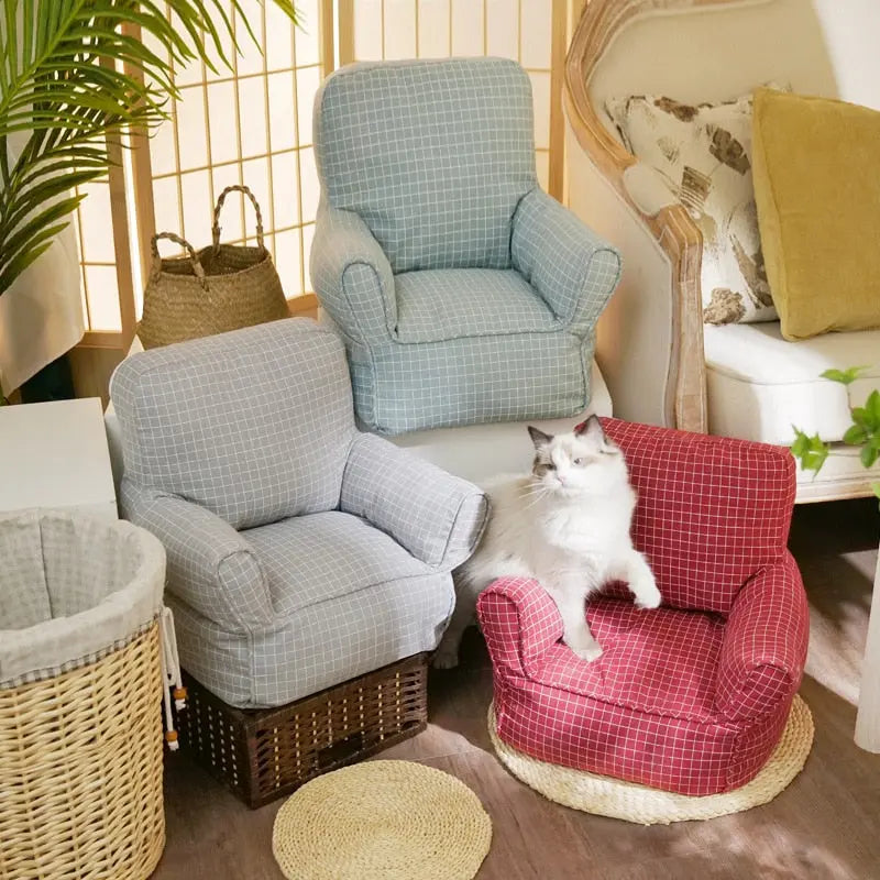 Petit fauteuil pastel pour coin cosy – Ambiance bohème naturelle