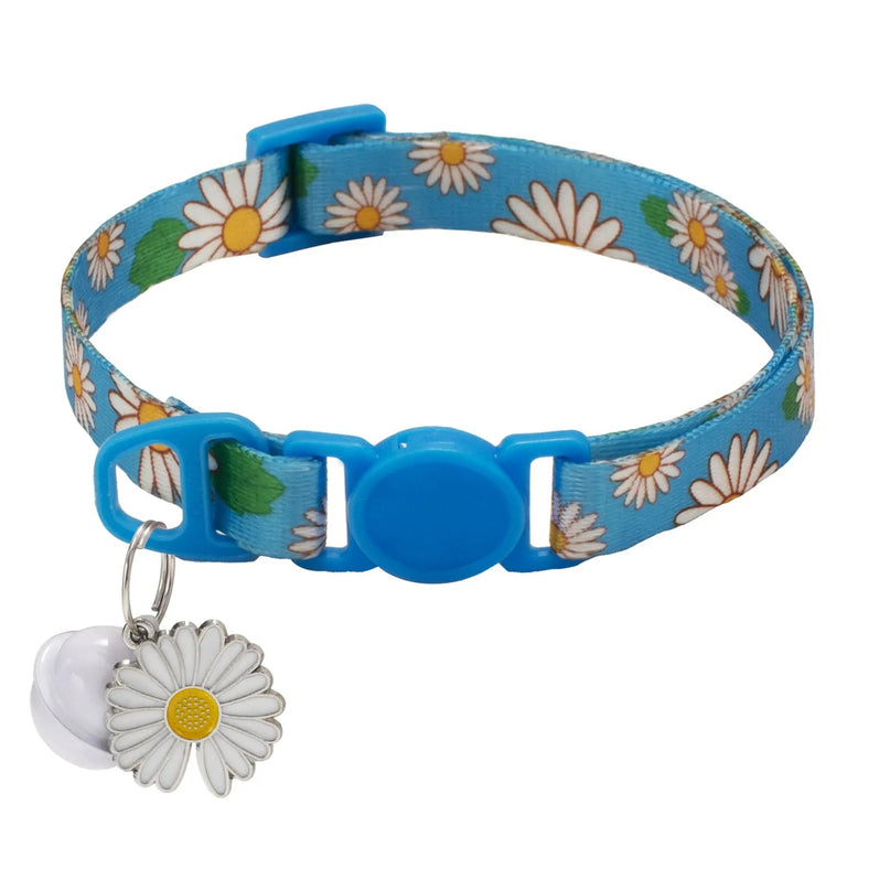 Collier Ajustable à Marguerites avec Clochette