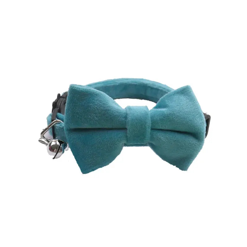 Collier ajustable avec nœud papillon rose pour chat | Accessoire charmant et festif