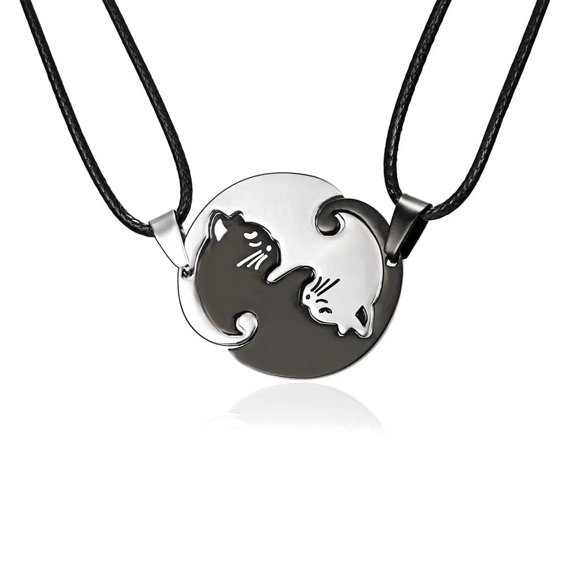 Collier Médaillon Yin Yang avec Motifs Félins