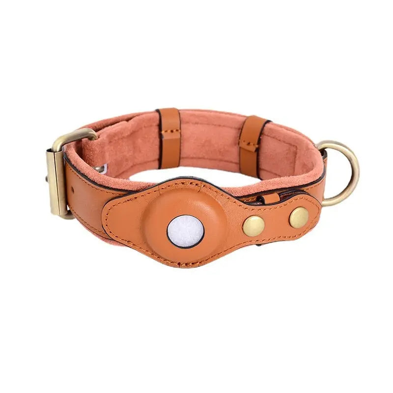 Collier noir moderne avec détails dorés et espace central