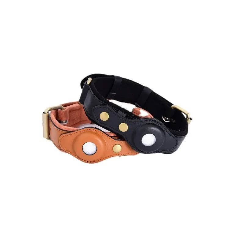 Collier noir moderne avec détails dorés et espace central