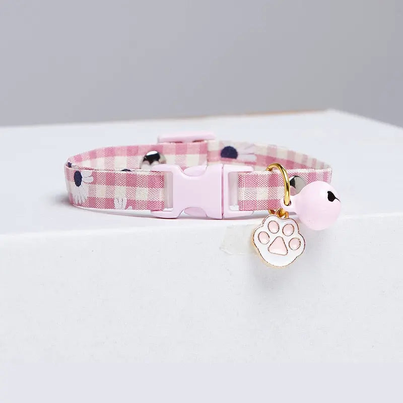 Collier Pastel Vichy Rose avec Pendentif Patte Doré