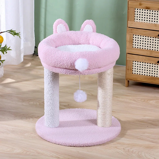 Petit arbre à chat rose avec panier ludique et griffoir en corde