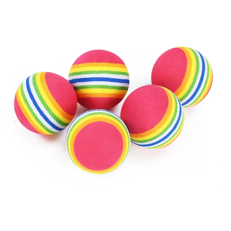 Petite balle arc-en-ciel ludique et compacte